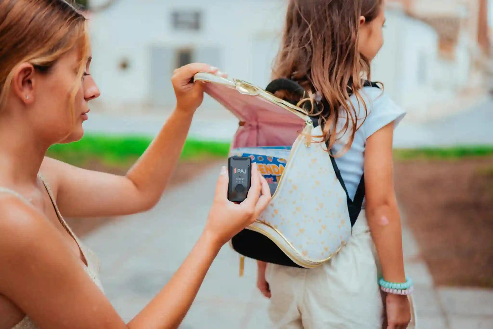 How GPS Trackers Can Help Keep Your Kids Safe in Public Spaces